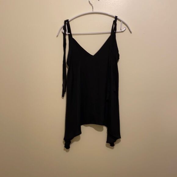 Zara Super Light Top. Size Xs. - Picture 3 of 7